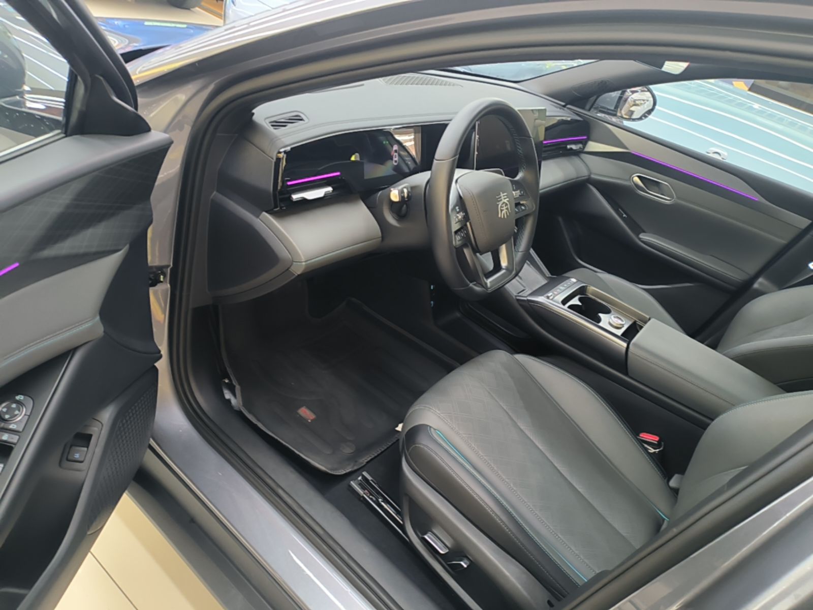BYD Qin L 2025 EV 545KM Excellence Edition — снимка 18