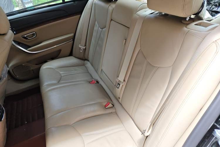 Used Roewe 950 2012 2.0L Elegant Edition
