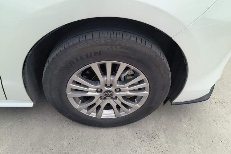 Used Toyota SIENNA 2021 2.5L Hybrid Comfort Edition