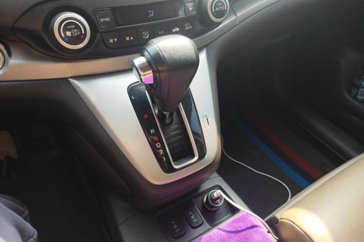 Used Honda CR-V 2012 2.4L four-wheel drive luxury version