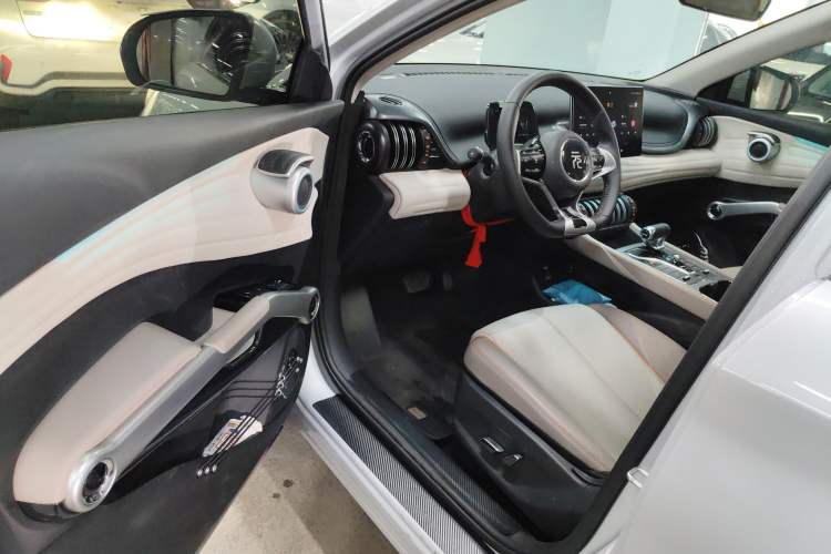 Used BYD Yuan PLUS 2024 Honor Edition 430KM Beyond Model Driver Seat