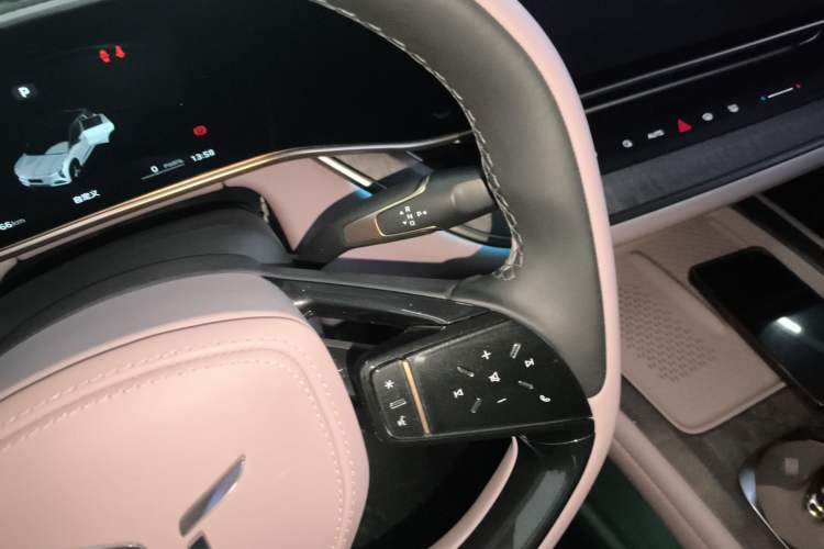 Used Hongqi Tiangong 08 2025 680 Ultra Four-Wheel-Drive Version Gear Lever