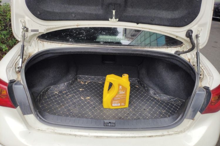 Used Infiniti Q50L 2015 2.0T Sport Edition Trunk