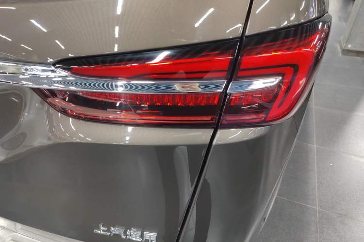 Used Buick GL8 2022 Land Executive Class 652T Prestige Model Exterior 3