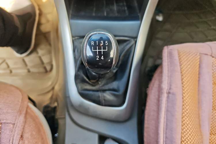 Used Baojun 630 2011 1.5L manual Comfort trim level