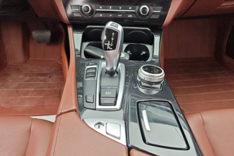 Used BMW 5 Series 2014 520Li Elegant Model Gear Lever