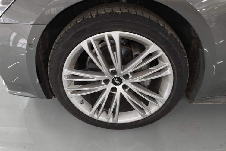 Used Audi A7L 2024 45 TFSI quattro Luxury Edition
