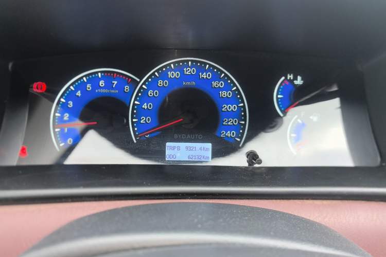 Used BYD F3 2012 Energy-Saving Model 1.5L Manual Comfort Version Instrument Cluster