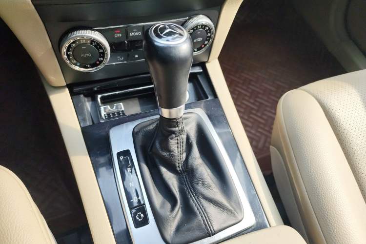 Used Mercedes-Benz GLK-Class 2012 GLK 300 4MATIC Fashion Model