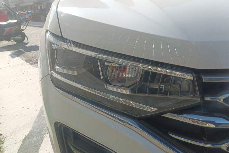 Used Volkswagen Tayron 2020 330TSI Two-Wheel Drive Luxury Smart Connectivity Version