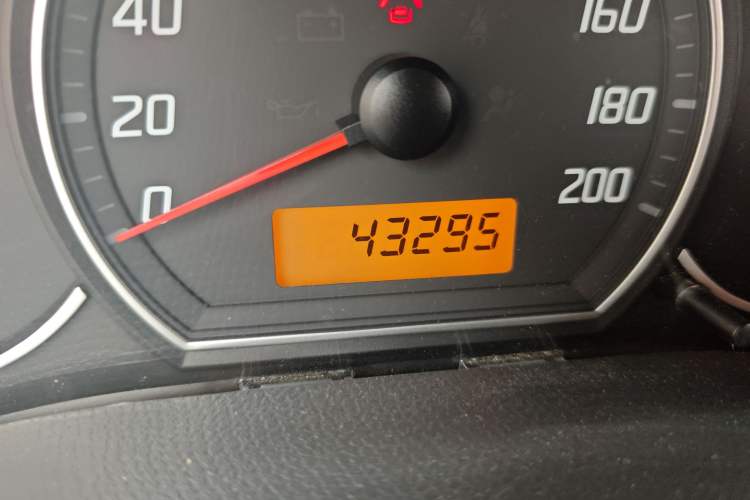 Used Suzuki Swift 2014 1.5L Manual Fashion Edition
