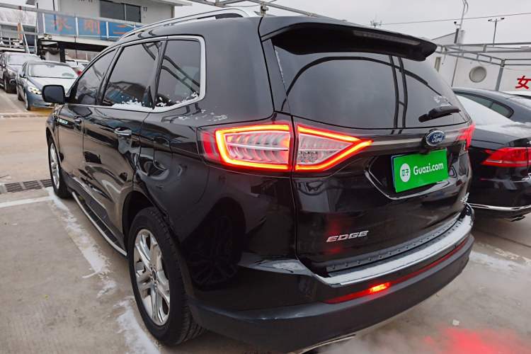 Used Ford Edge 2016 EcoBoost 245 Two-Wheel-Drive Titanium 7-Seater
