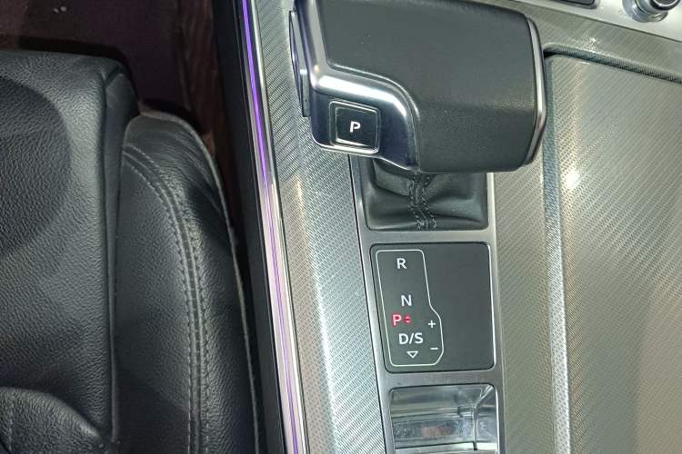 Used Audi A6L 2022 45 TFSI quattro Prestige Elegant Edition Gear Lever