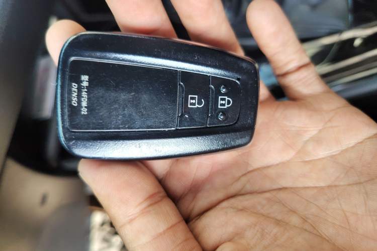 Used Toyota C-HR 2018 2.0L Leading with Sunroof China V Standard