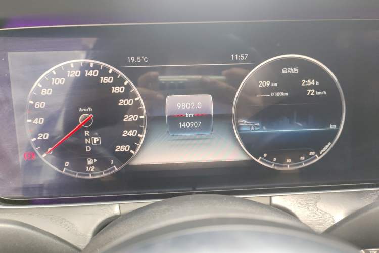 Used Mercedes-Benz E-Class 2019 E 200 L Sport Edition Odometer Close Up
