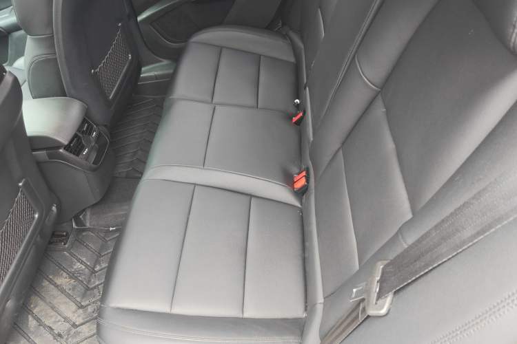 Used Peugeot 508 2015 1.6THP Automatic Zhiiyi Edition Left Rear Seat