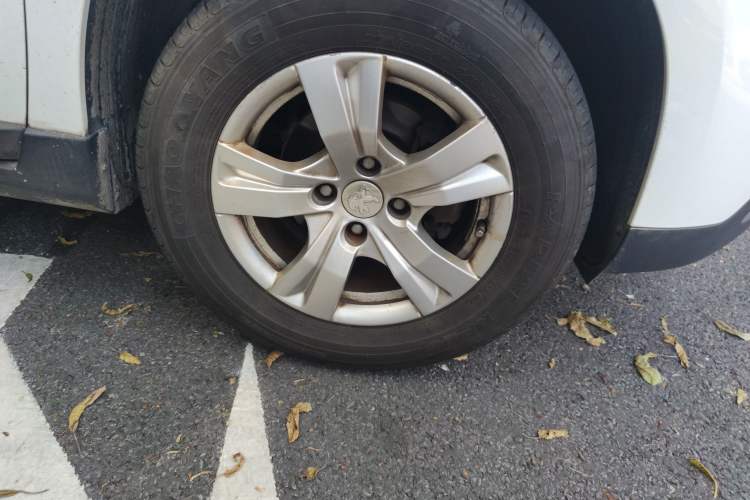 Used Peugeot 2008 2014 1.6L Manual Trend Edition