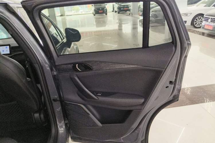 Used Lynk & Co 06 2020 1.5T JinPro model