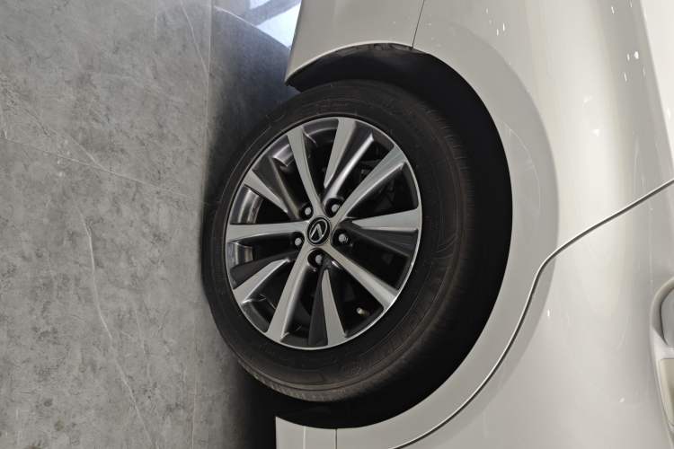 Used Lexus ES 2020 300h Premier Edition