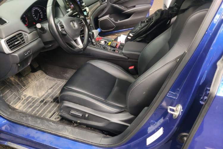 Used Honda Accord 2018 260TURBO Elite Edition China V Left Front Seat