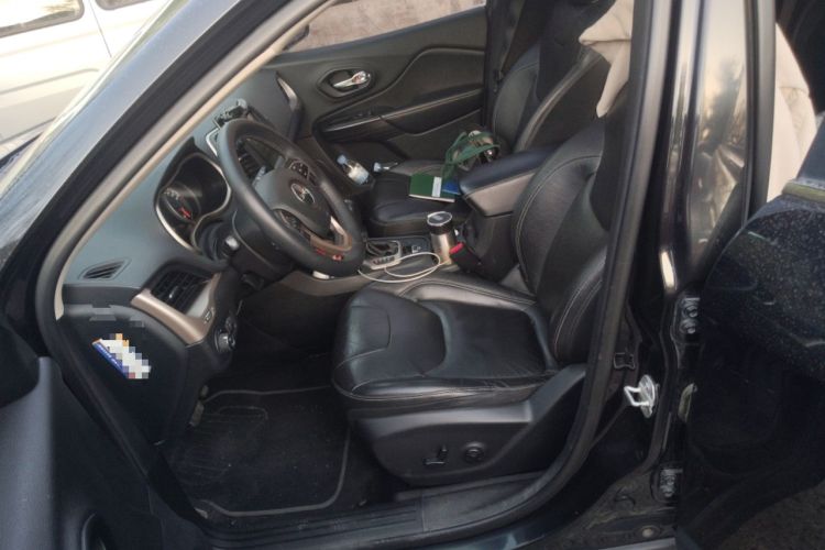 Used Jeep Cherokee 2017 2.0L Superior Edition