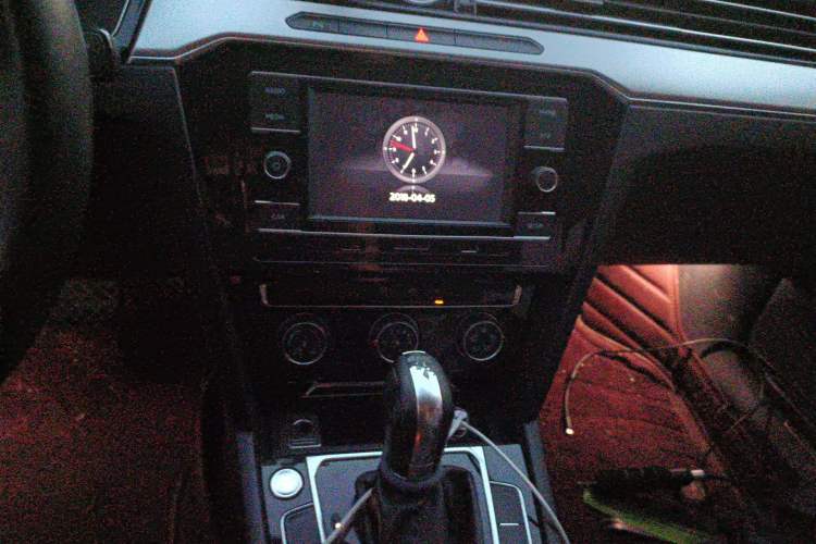 Used Volkswagen Magotan 2018 330TSI DSG Advanced Model Audio And AC Panel