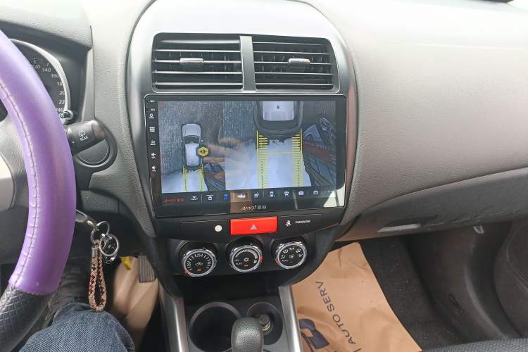 Used Mitsubishi ASX 2013 2.0L CVT Two-Wheel Drive Elite Edition Audio And AC Panel