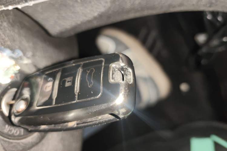 Used FORTHING Joyear X5 2013 1.6L Manual Luxury Model China V Standard Vehicle Key