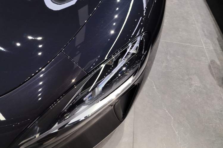 Used Xiaomi Auto SU7 2024 Four-Wheel Drive Ultra-Long Range Advanced Intelligent Driving Max Edition
