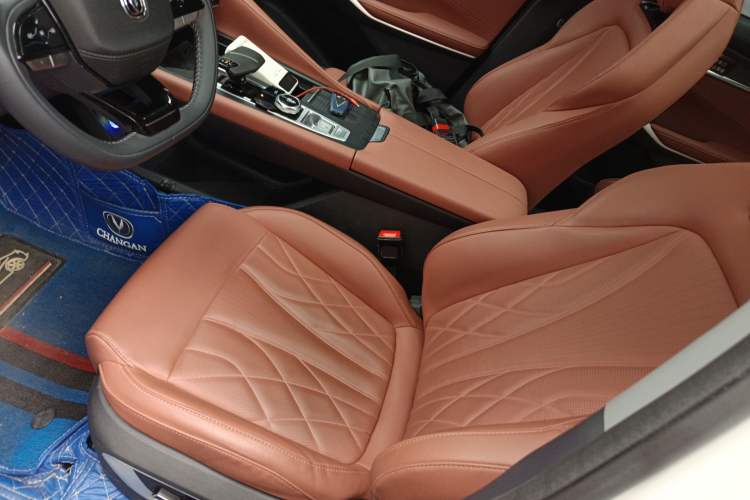 Used CHANGAN CS75 PLUS 2024 3rd Generation Champion Edition 1.5T Intelligent Drive Dynamic Model Left Front Seat