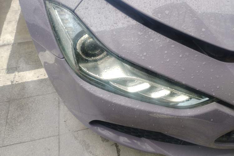 Used Maserati Ghibli 2014 3.0T Standard Edition Right Front Headlight