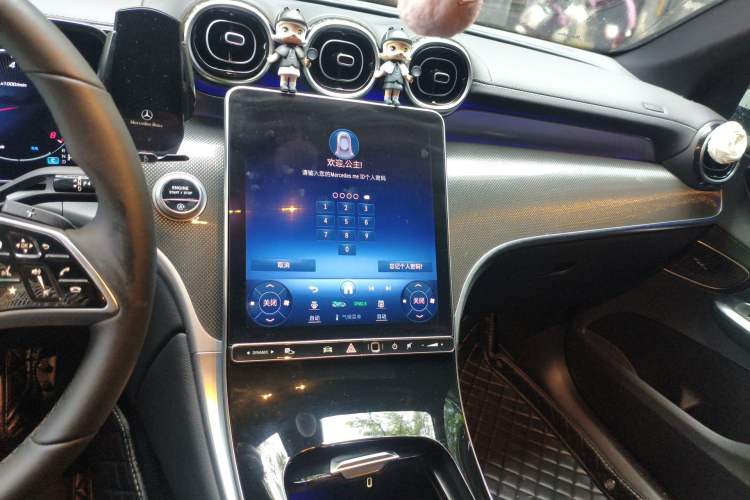 Used Mercedes-Benz GLC 2023 GLC 260 L 4MATIC Dynamic Edition 5-seater