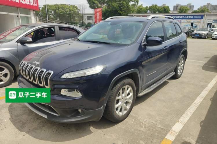 Used Jeep Cherokee 2017 2.0L Superior Edition