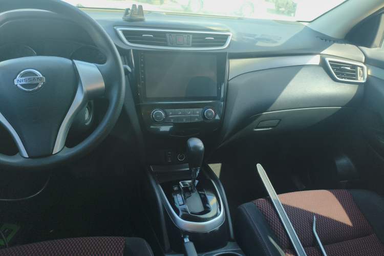 Used Nissan Qashqai 2017 1.2T CVT Fashion Edition
