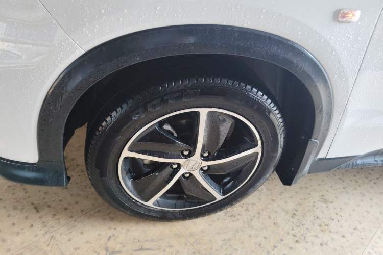 Used Honda Vezel 2020 1.5L CVT Pioneer Edition
