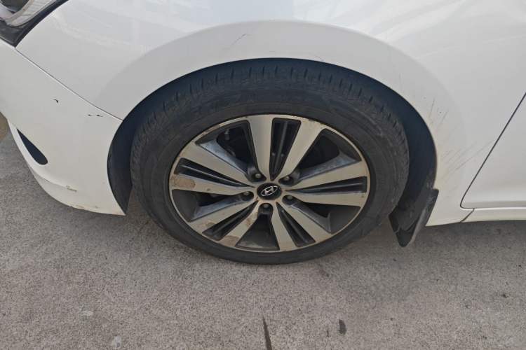 Used Hyundai Mistra 2014 1.8L Automatic Deluxe DLX Model
