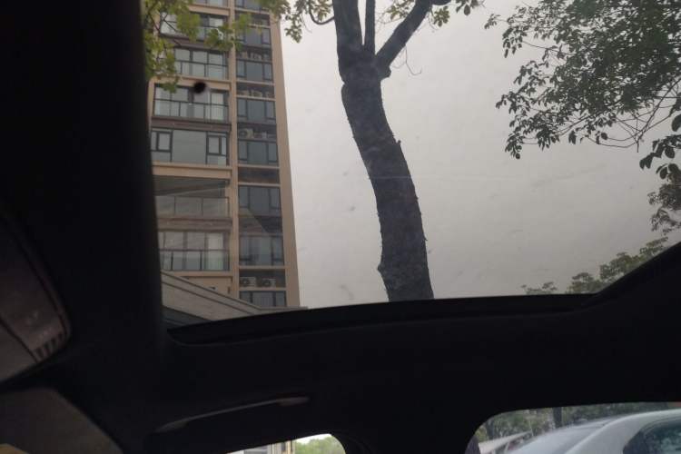 Used Mercedes-Benz GLC 2017 GLC 200 4MATIC Headliner