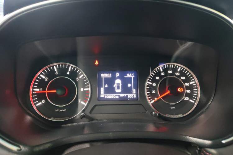 Used Dongfeng Fengon 500 2022 1.5L CVT Enjoyment Version
