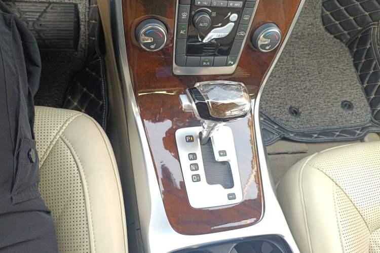 Used Volvo S80L 2012 2.0T T5 Luxury Edition