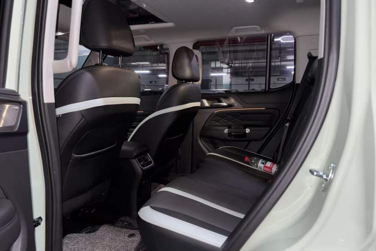 Used Tank 300 2021 City Edition 2.0T—Truly Stylish
