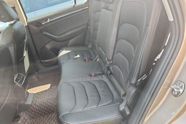 Used Skoda Kodiaq 2018 Facelifted TSI330 5-Seater Two-Wheel-Drive Luxury Enjoyment Edition Left Rear Seat