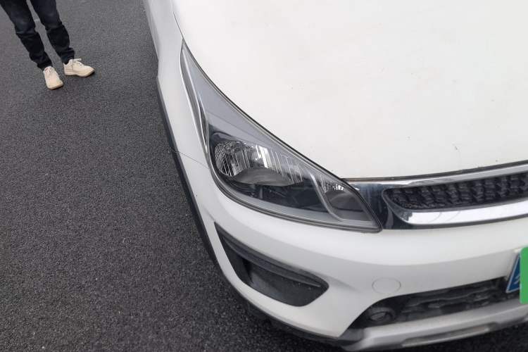 Used Kia KX Cross 2017 1.4L AT GLS