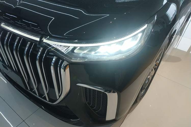 Used VOYAH Dream 2024 PHEV Ultra-Long Range Flagship Edition
