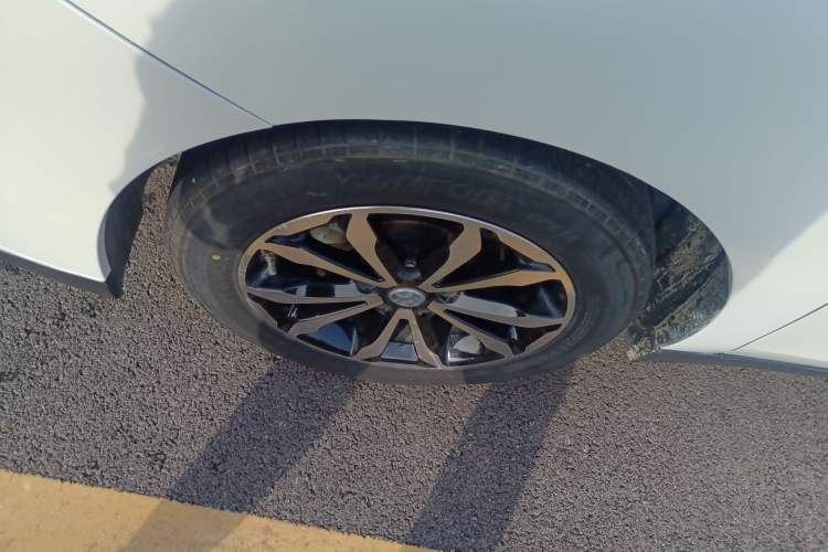 Used Venucia D60 2019 100 000 Glory 1.6L Entry Manual ChenShang Edition China VI
