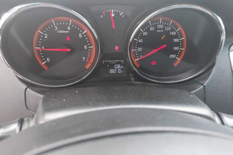 Used Cowin C3R 2015 1.5L Manual Yellow Diamond Edition Odometer Close Up