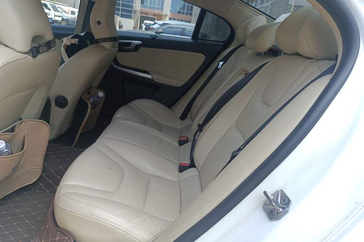 Used Volvo S60 2014 S60L T5 Intelligent Drive Edition
