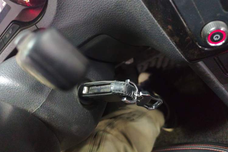 Used Volkswagen Polo 2016 1.4L Manual Fashion Model