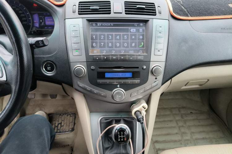 Used BYD S6 2014 2.0L Manual Luxury 5-Seater