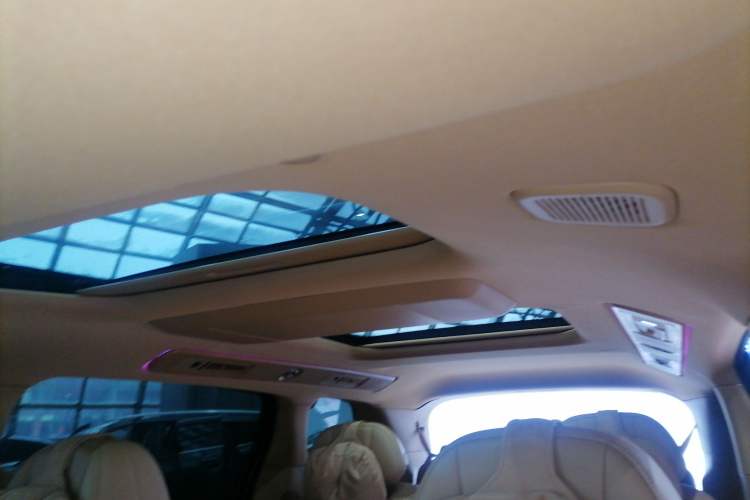 Used VOYAH Dream 2025 PHEV Four-Wheel Drive Excellence Kunpeng Edition