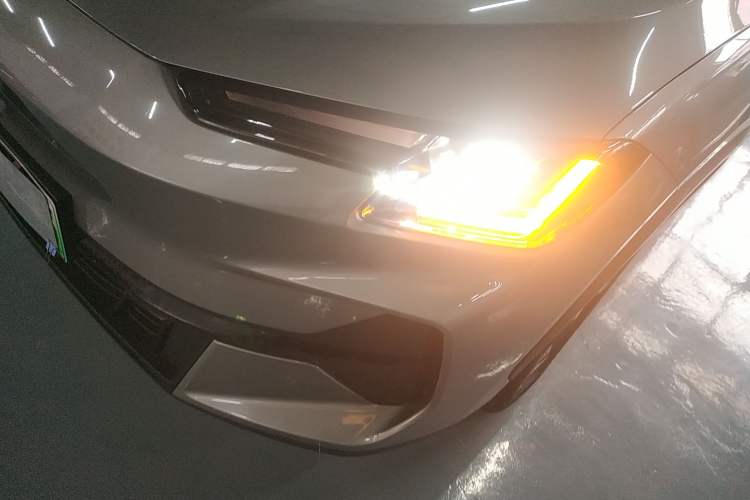 Used JETOUR Shanhai L6 2024 1.5TD DHT ULTRA
